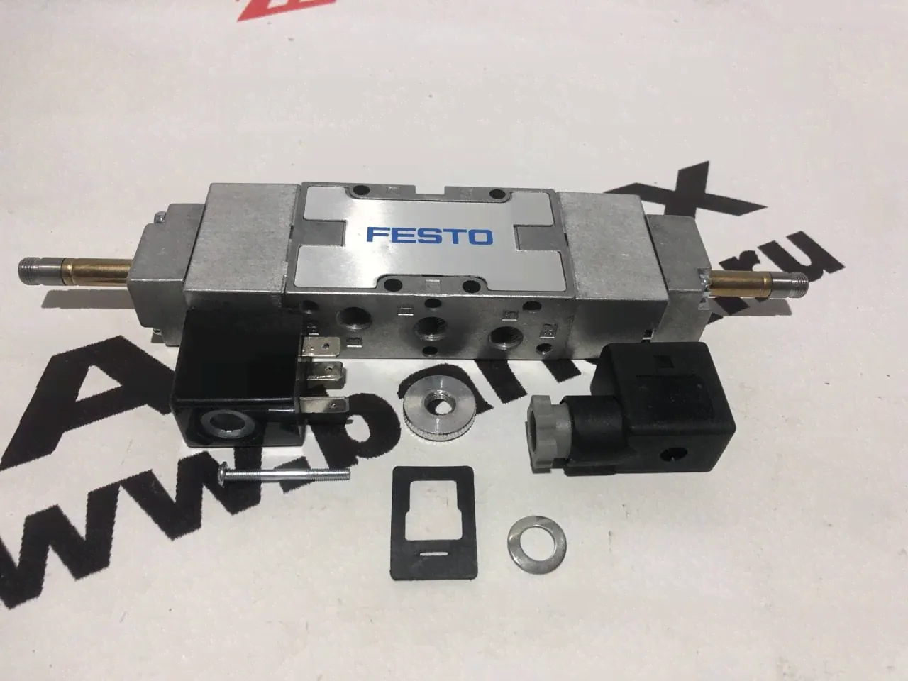 Клапан Everdigm FESTO JMFH-5-1/8-B P.T.O.-0