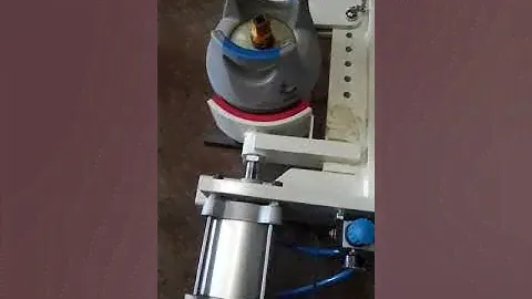Clamping unit FOR cylinder clamping